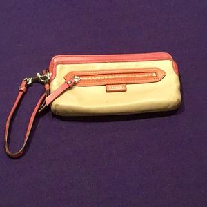 Coach wristlet wallet